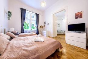 Sunny Apartment on the Buda side
